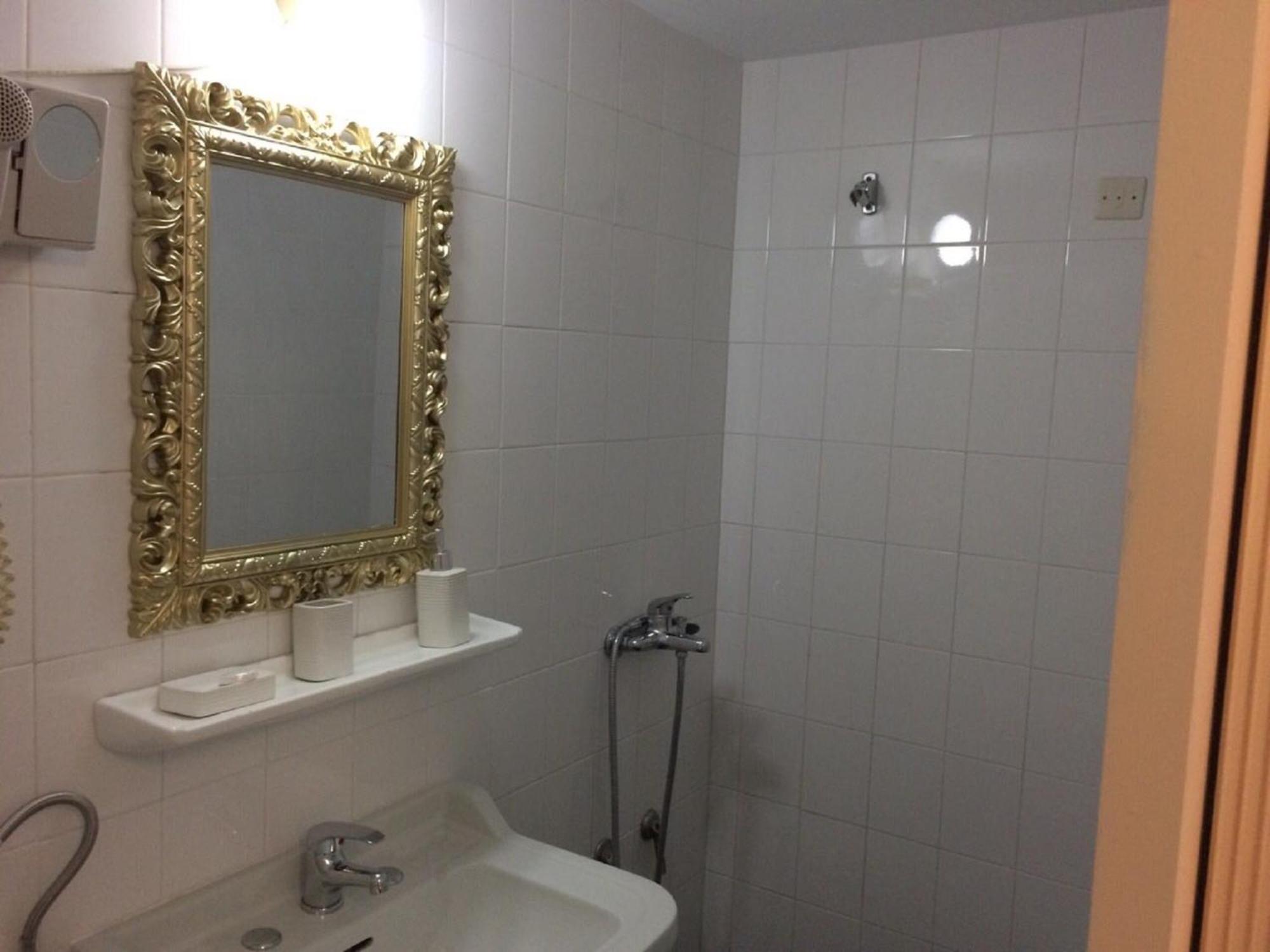 Hotel Acropolis Kavála ภายนอก รูปภาพ